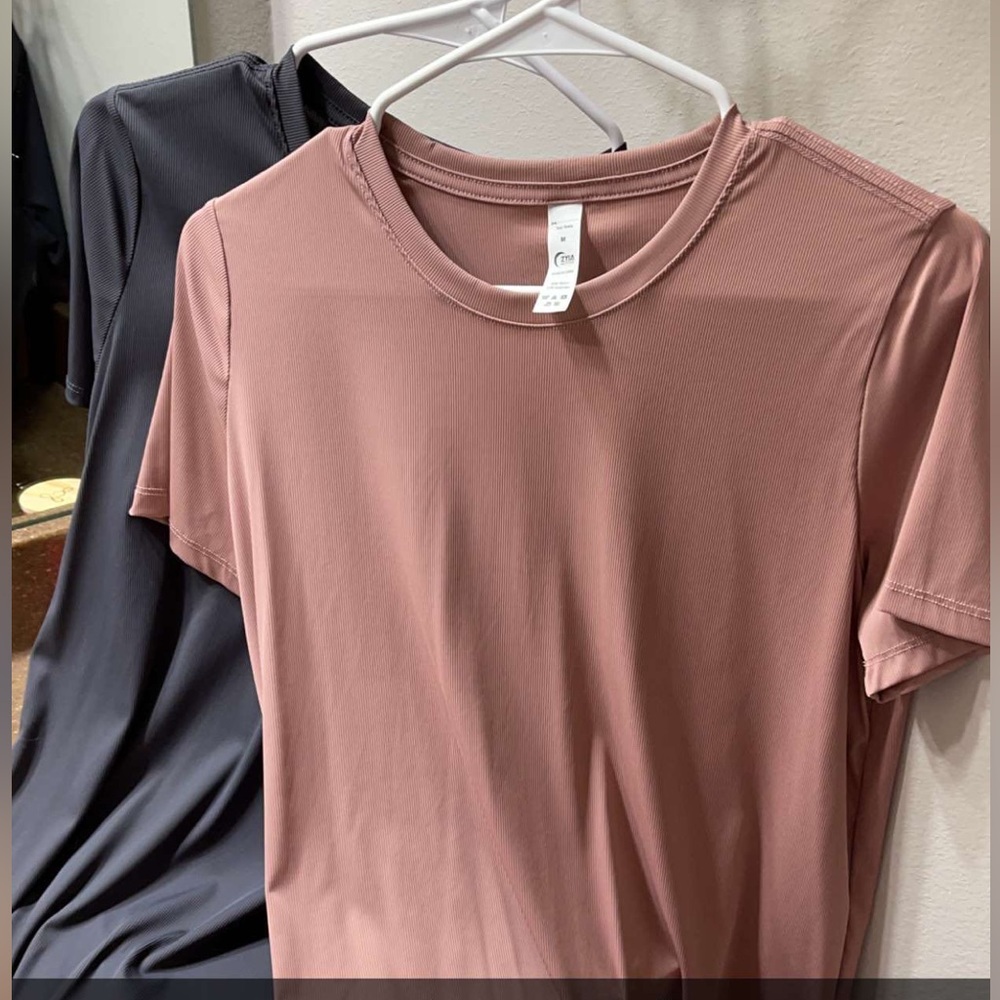 Zyia primo tees GREY ONLY